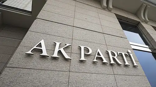 AK Parti'de 4 il başkanlığında görev değişikliği yapıldı