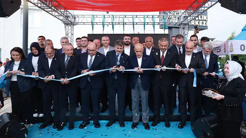 Kale Gençlik Merkezi düzenlenen törenin ardından hizmete açıldı