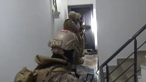 Terör örgütü DEAŞ operasyonunda 13 zanlı yakalandı