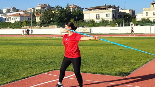 3 dalda Türkiye birincisi olan Meryem'in hedefi olimpiyatlara katılmak
