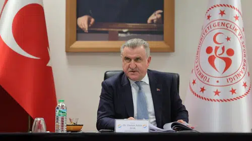 Gençlik ve Spor Bakanlığından gençlere dijital rehberlik desteği