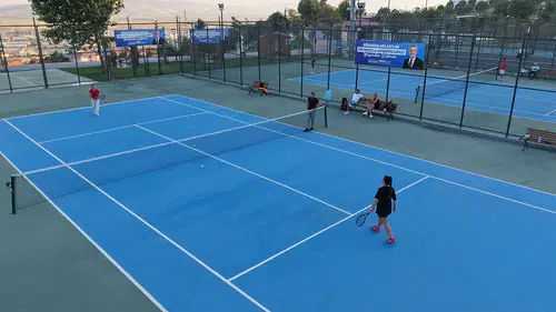 Kahramanmaraş’ta ödüllü turnuvada 180 sporcu şampiyonluk için ter döküyor