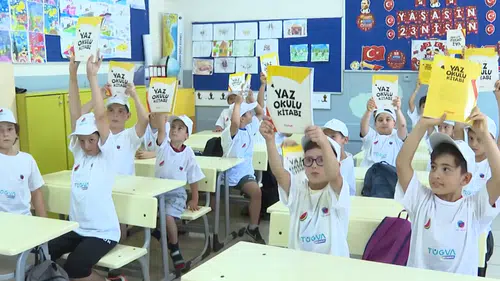 TÜGVA Yaz Okulu 81 ilde 550 bin başvuruyla başladı