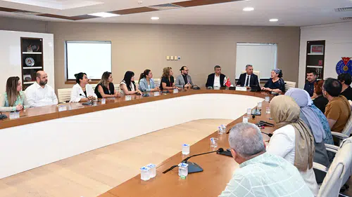 KSÜ’de tekstil ve moda alanında iş birliği toplantısı