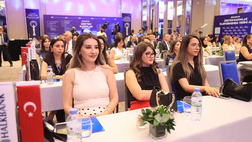 Halkbank'tan yaklaşık 280 bin kadın girişimciye 140 milyar lira finansman