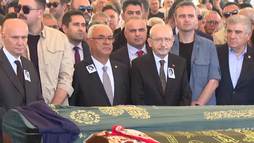Eski CHP Genel Başkanı Deniz Baykal'ın eşi, son yolculuğuna uğurlandı