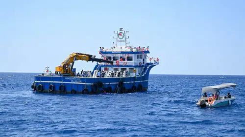 Mavi Akdeniz İnisiyatifi kapsamında 50 yapay resif denizle buluşturuldu