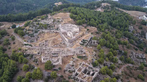 Antalya'daki Rhodiapolis Antik Kenti'nde kazılara yeniden başlıyor
