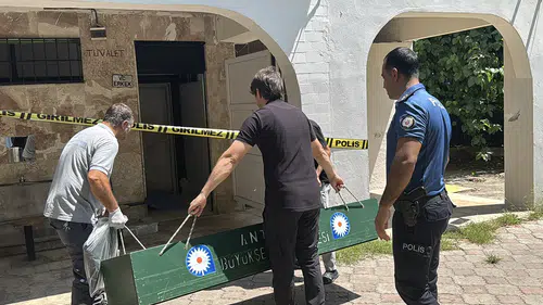 55 yaşındaki adam cami tuvaletinde ölü bulundu