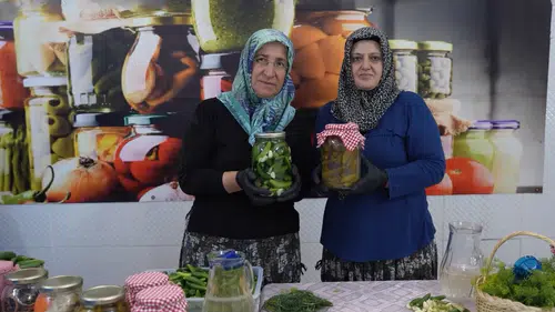 Türkiye'nin "yeşil altını" Çubuk turşusu dünya lezzetleri arasında