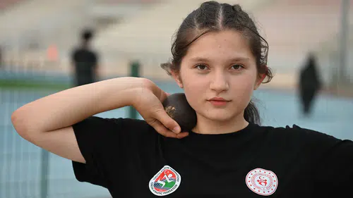 Teneffüste keşfedilen Elfinay 2 yıl üst üste Türkiye şampiyonu oldu