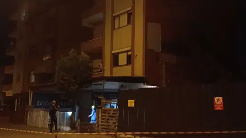 Kirişlerinden ses gelen 4 katlı bina tahliye edildi