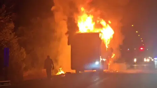 Anadolu Otoyolu'nda seyir halindeki yolcu otobüsünde yangın