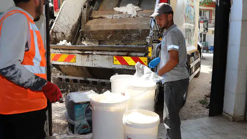 Antalya'da yaklaşık 15 ton süt ürünü imha edildi