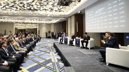 Bakan Bayraktar’dan, enerji diplomasisi ile barış mesajı