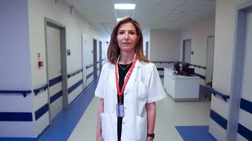 Yaz aylarında açıkta bekleyen gıdalar bağırsak enfeksiyonu riskini artırıyor