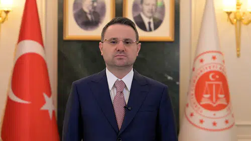 Akın Gürlek: “İnsanların çaresizliğini sömürenlere geçit vermeyeceğiz”