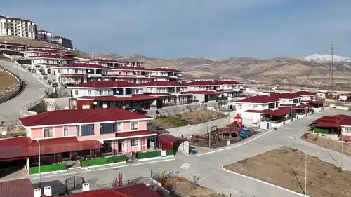 Ahıska Türkleri için yapılan kalıcı konutların teslimine başlandı
