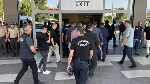 Girne açıklarında yolcu gemisi alabora oldu! Kriz masası kuruldu