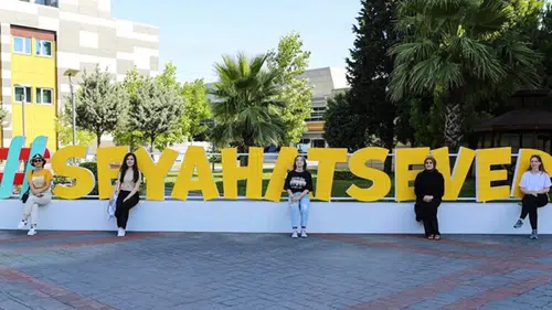 Son beş yılda 628 bin seyahatsever genç yurtlarda ücretsiz konakladı