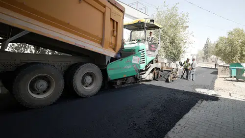 Kahramanmaraş’ın Göksun ve Dulkadiroğlu ilçelerinde yollar yenileniyor