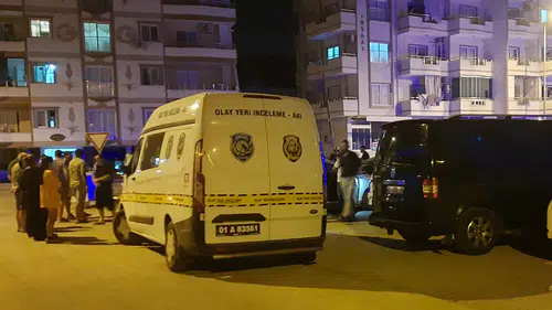 Tabancayla eski eşini öldürüp oğlunu ağır yaralayan kişi intihar etti