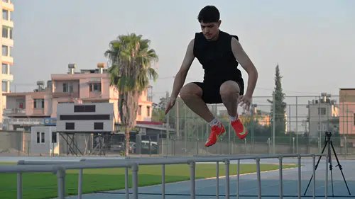 Atletizme başlayan otizmli Özgür, 3 yılda 7 kez birincilik sevinci yaşadı
