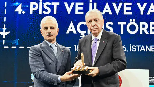 Cumhurbaşkanı Erdoğan’ın talimatıyla 4. pistten ilk uçak havalandı