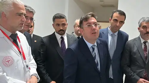 Adalet Bakan Yardımcısı Tuncay, yaralanan öğrencileri ziyaret etti