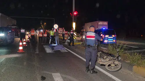 Motosiklet ile otomobil çarpıştığı kazada 1 can kaybı