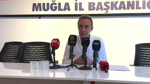 Berhan Şimşek, CHP Genel Başkan Yardımcılığından ve MYK üyeliğinden istifa etti
