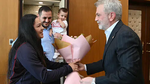 Başkan Görgel, Milli Şampiyon Safiye Temizdemir’i ağırladı