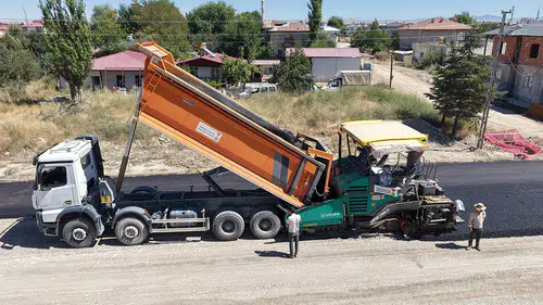 Kahramanmaraş’ta ilçe ilçe ulaşım seferberliği sürüyor