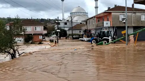 Sakarya'ya tek günde toplam eylül yağışının 3 katı düştü