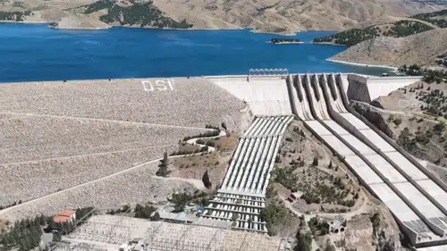 Keban HES 52 yılda yaklaşık 294 milyar kilovatsaat enerji üretti