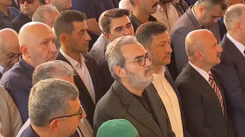 Mahir Ünal'ın kayınpederi, son yolculuğuna uğurlandı
