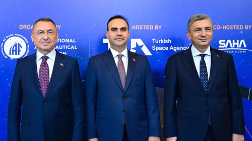 Kacır, Türkiye'nin uzay alanındaki hedeflerini IAC 2026'da anlattı