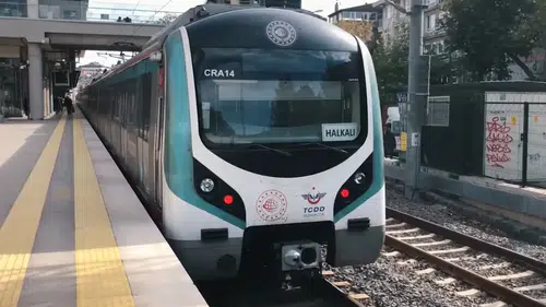 Marmaray 13 yılda 1,6 milyar yolcuya hizmet verdi
