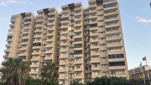 Şarkıcı Atilla Taş'ın kızı apartmanın 14. katından düşerek öldü