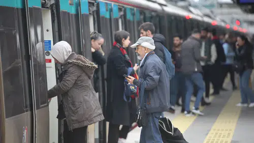 Raylı sistemleri 3,5 milyar kişi kullandı