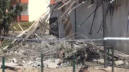 İş yeri inşaatında çökme!