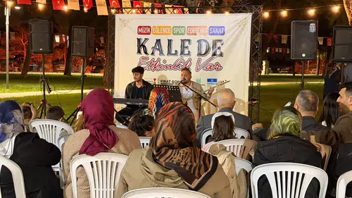Aşık Mahzuni Şerif’in türküleri Kahramanmaraş Kalesi’nde yankılandı