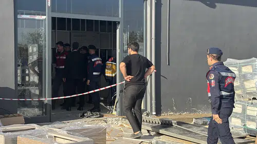 Gaziantep'te üzerlerine mermer düşen 1 işçi öldü, 1 işçi ağır yaralı