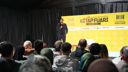 Altay Cem Meriç, Kitap Fuarı’nda İslami ilimleri anlattı