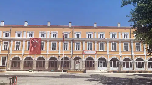 1893'te inşa edilen 133 yıllık binada geleceğe hazırlanıyorlar