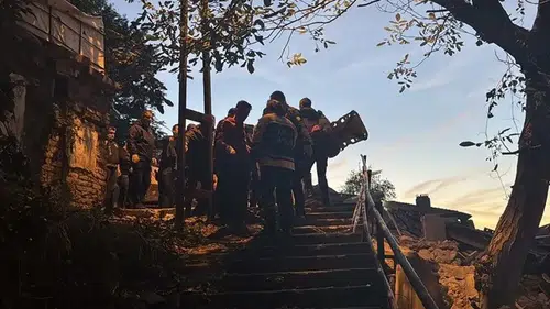 Zonguldak'ta çöken binada 1 kişi kurtarıldı, 1 kişi öldü