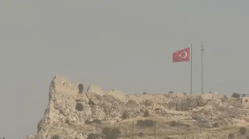 Mardin’in tarihi yapıları tozla kaplandı