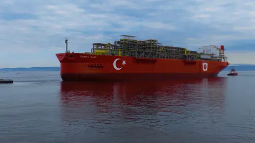 Türkiye'nin ilk yüzer üretim platformu Osman Gazi görev yerine uğurlanıyor