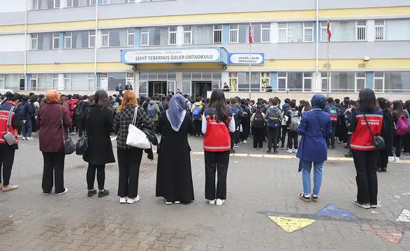 Kahramanmaraş'ta okul saldırısında hayatını kaybeden öğretmen ile öğrenciler anıldı