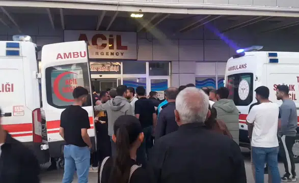 Adıyaman'da iki otomobilin çarpıştı! 3 kişi öldü, 5 kişi yaralandı